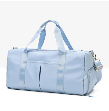 Waterproof Fitness Travel Duffel Bag - Versatile Weekender for Men and Women